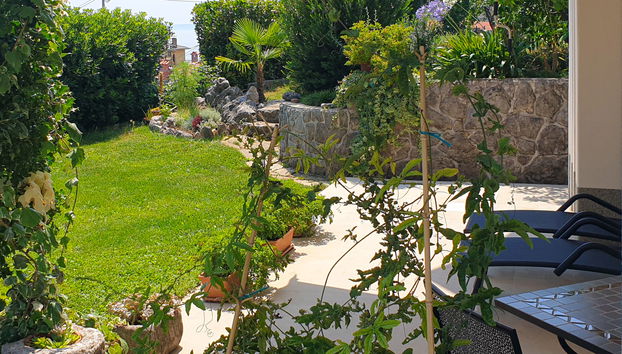 Appartamento con 2 camere da letto a Lovran con giardino e terrazza - Foto 2