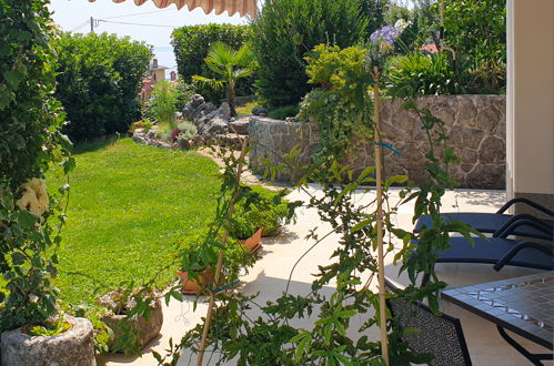 Foto 2 - Appartamento con 1 camera da letto a Lovran con giardino e terrazza