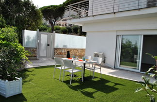 Photo 2 - Appartement de 2 chambres à Formia avec jardin et vues à la mer