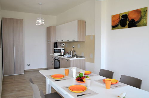 Foto 7 - Apartamento de 2 habitaciones en Formia con jardín