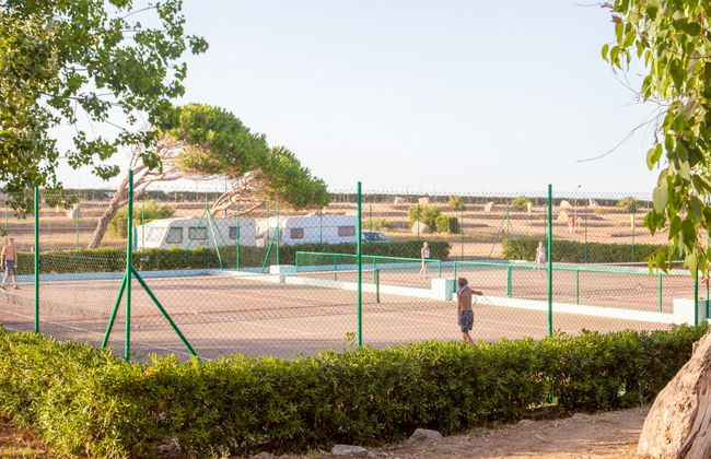 Casa de 3 quartos em Aglientu com piscina e jardim - Foto 19