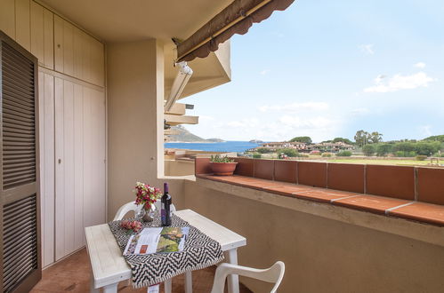 Photo 2 - 2 bedroom Apartment in Golfo Aranci with swimming pool and garden