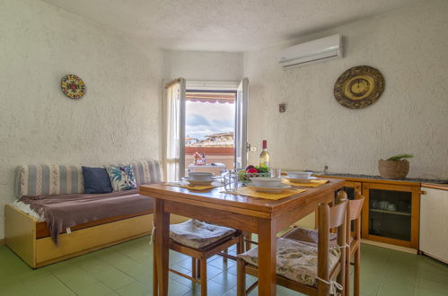 Photo 3 - 2 bedroom Apartment in Golfo Aranci with swimming pool and garden