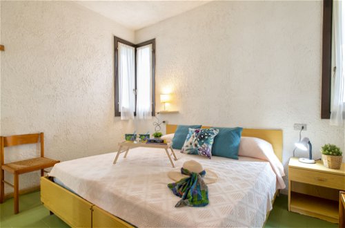 Foto 5 - Appartamento con 2 camere da letto a Golfo Aranci con piscina e vista mare