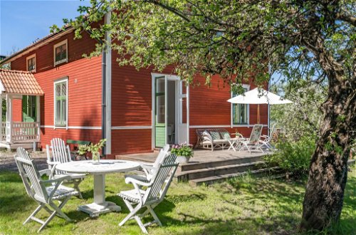 Photo 2 - Maison de 1 chambre à Skinnskatteberg avec jardin et terrasse