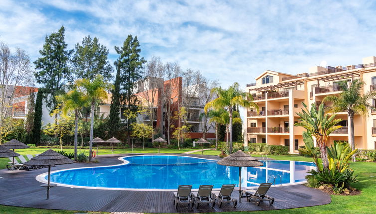 Foto 1 - Apartamento de 3 quartos em Loulé com piscina e vistas do mar