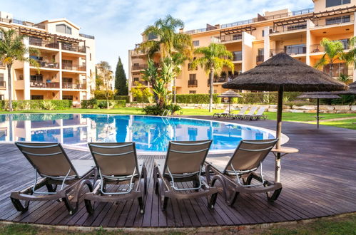 Photo 32 - Appartement de 3 chambres à Loulé avec piscine et vues à la mer