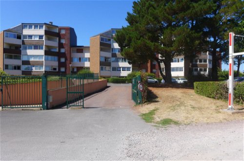 Photo 15 - 2 bedroom Apartment in Cabourg with sea view