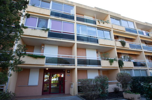 Photo 13 - 1 bedroom Apartment in Bormes-les-Mimosas with garden