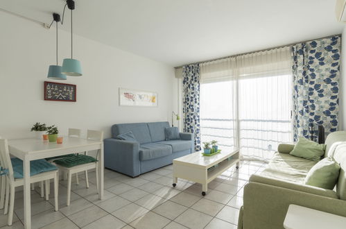 Photo 4 - Appartement en Santo Stefano al Mare avec vues à la mer