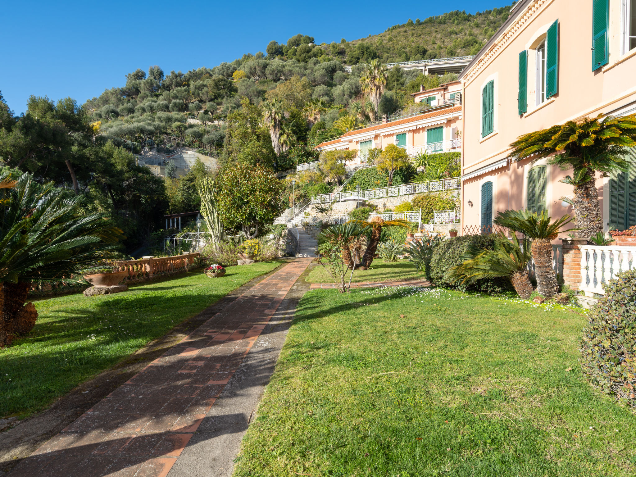 Foto 18 - Apartamento em Ventimiglia com piscina e terraço