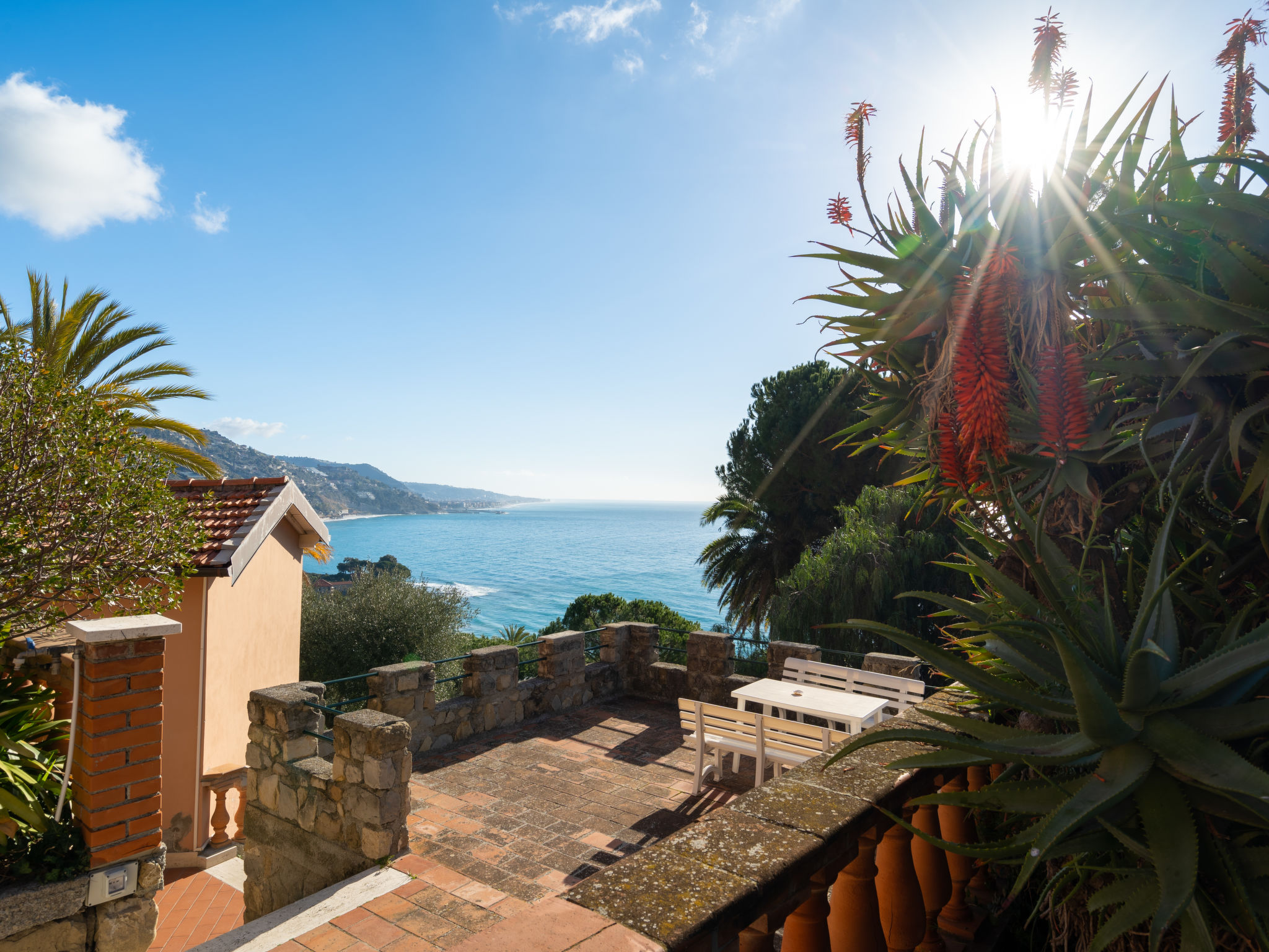 Foto 19 - Apartment in Ventimiglia mit schwimmbad und blick aufs meer