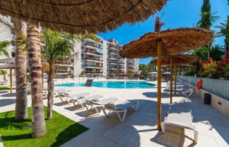 Photo 2 - Rentalmar Salou Playa Family Suites