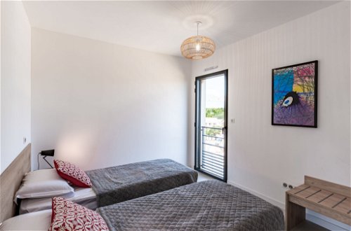 Foto 4 - Appartamento con 2 camere da letto a Porto-Vecchio con terrazza e vista mare