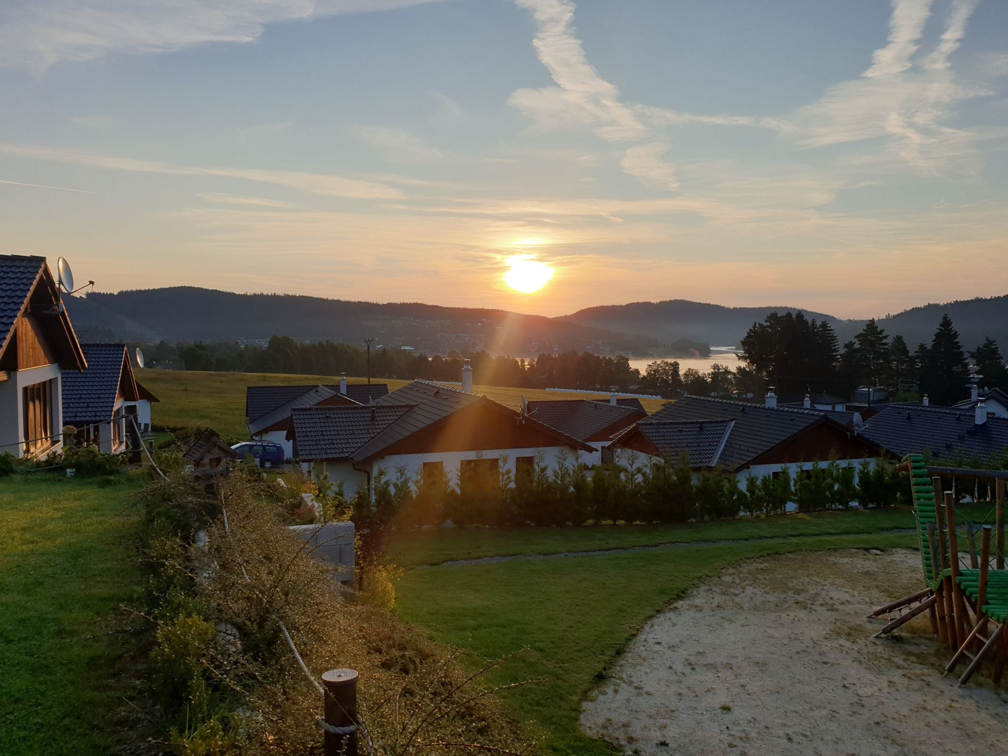 Foto 19 - Haus mit 2 Schlafzimmern in Lipno nad Vltavou mit garten und blick auf die berge