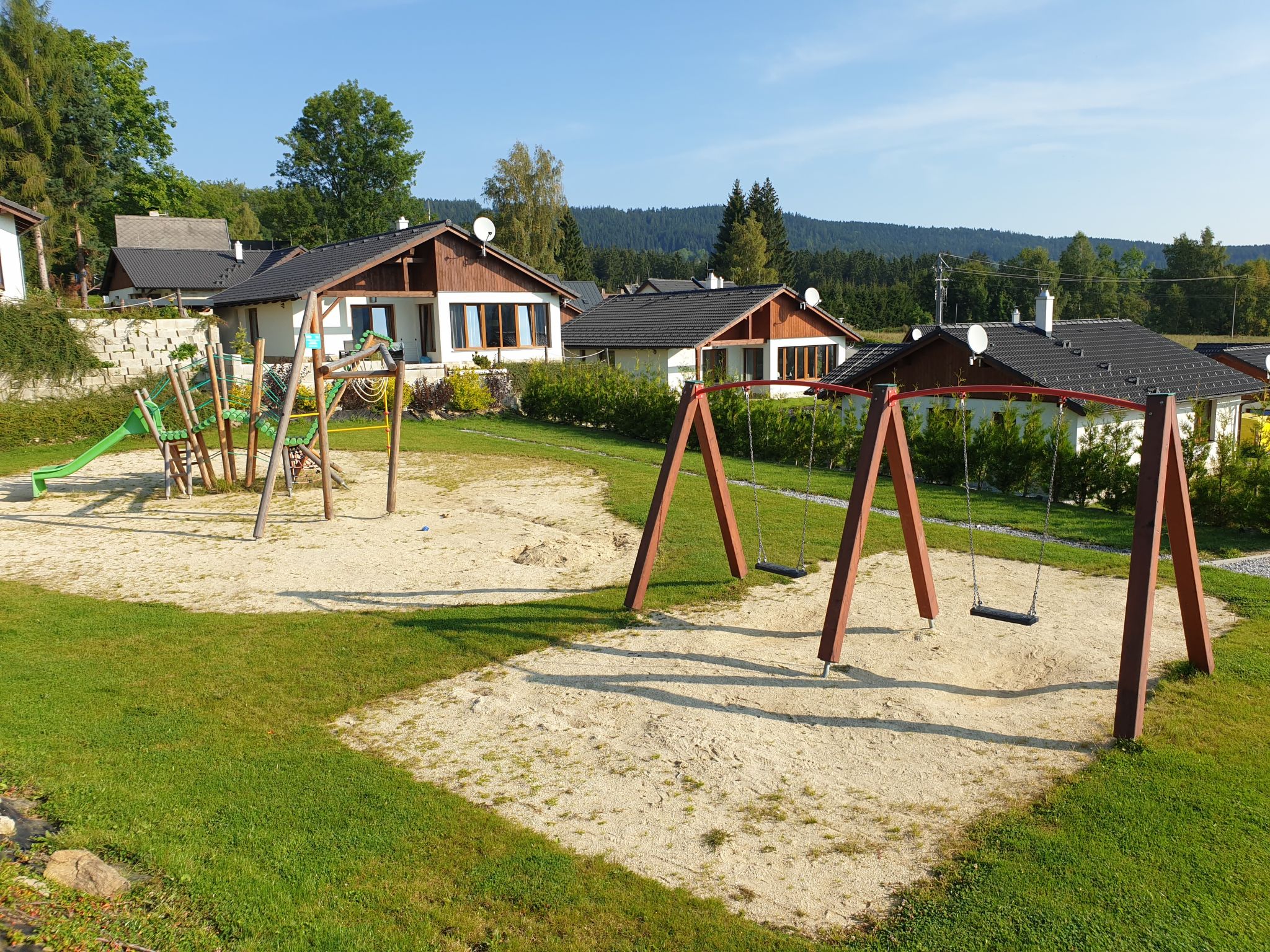 Foto 9 - Haus mit 2 Schlafzimmern in Lipno nad Vltavou mit garten und blick auf die berge