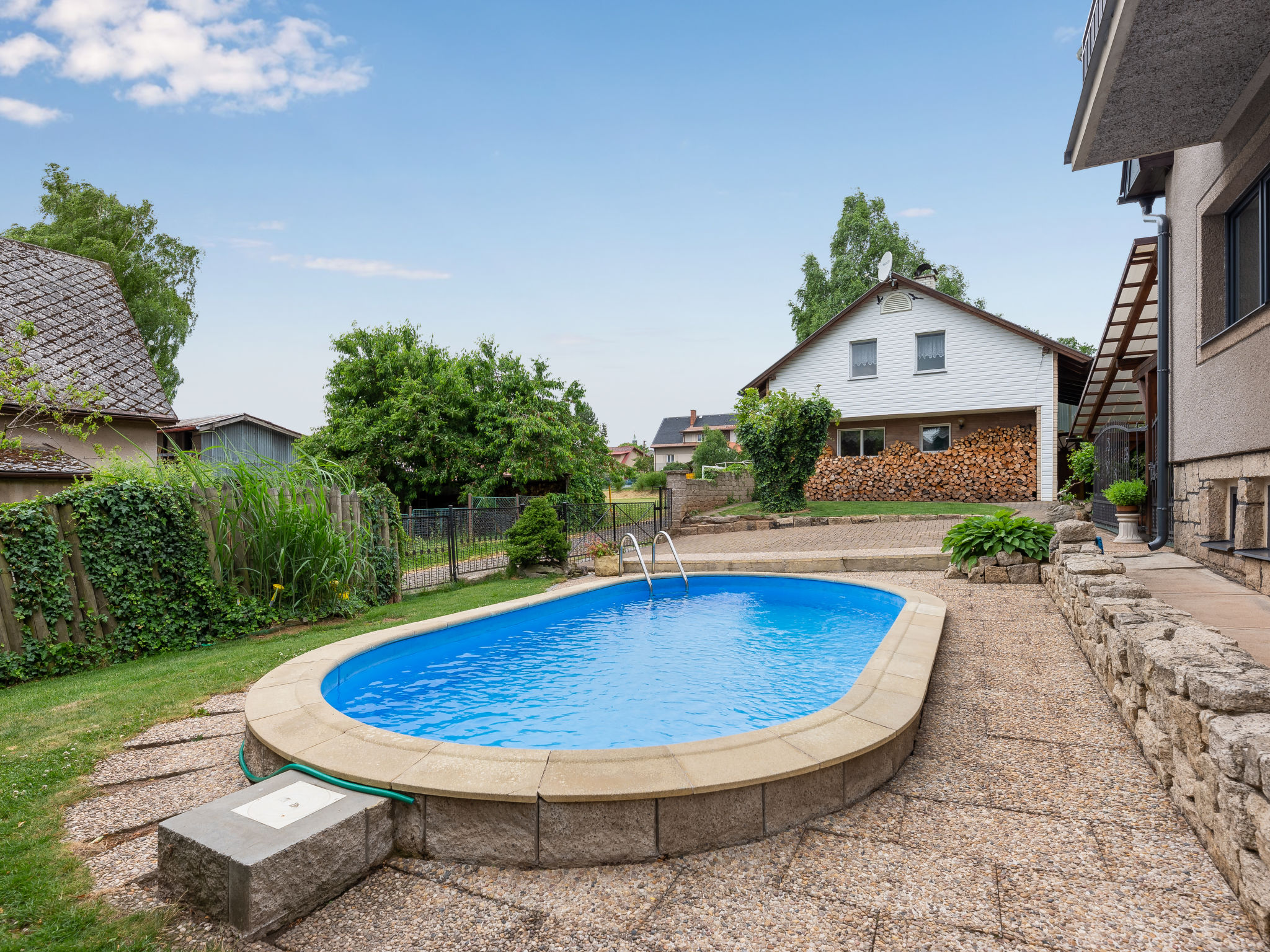 Photo 1 - Maison de 2 chambres à Tatobity avec piscine privée et jardin