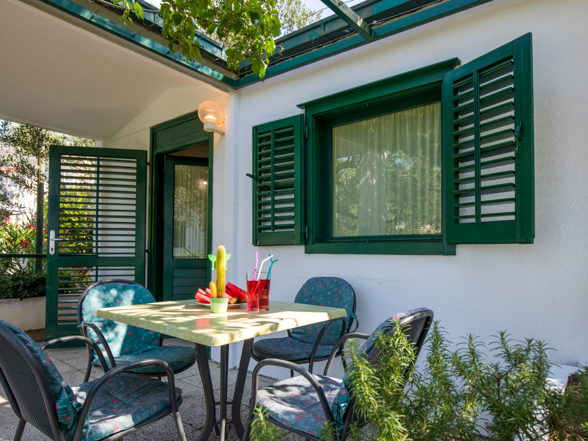 Photo 2 - Maison de 1 chambre à Slivno avec jardin et terrasse