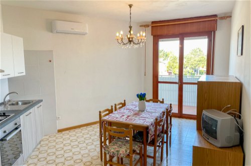 Foto 2 - Apartment mit 1 Schlafzimmer in San Michele al Tagliamento mit terrasse und blick aufs meer