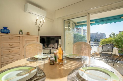 Photo 2 - Appartement de 1 chambre à Fréjus avec terrasse et vues à la mer