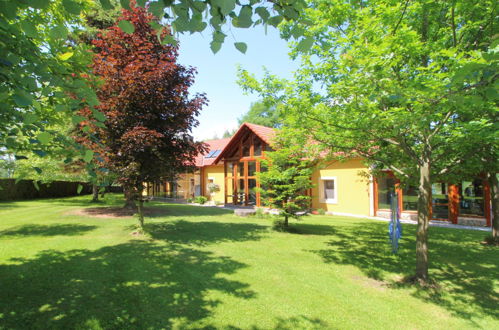 Foto 18 - Haus mit 7 Schlafzimmern in Dolní Bukovsko mit privater pool und garten