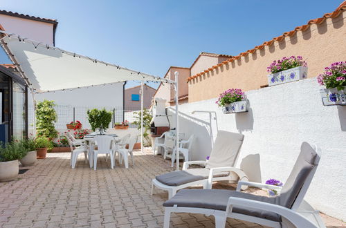 Photo 2 - Maison de 3 chambres à Sainte-Marie-la-Mer avec terrasse et vues à la mer