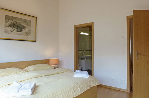 Foto 10 - Apartamento de 3 quartos em Lauterbrunnen com jardim