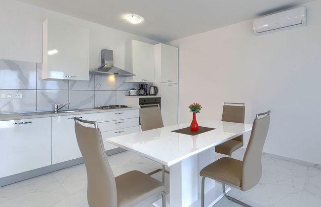 Casa de 6 quartos em Svetvinčenat com piscina privada e jardim - Foto 21