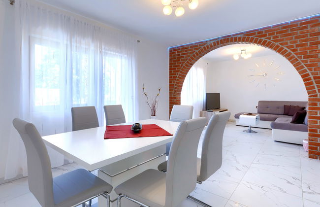 Casa de 6 quartos em Svetvinčenat com piscina privada e jardim - Foto 9