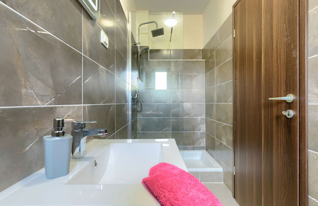 Casa de 6 quartos em Svetvinčenat com piscina privada e jardim - Foto 26