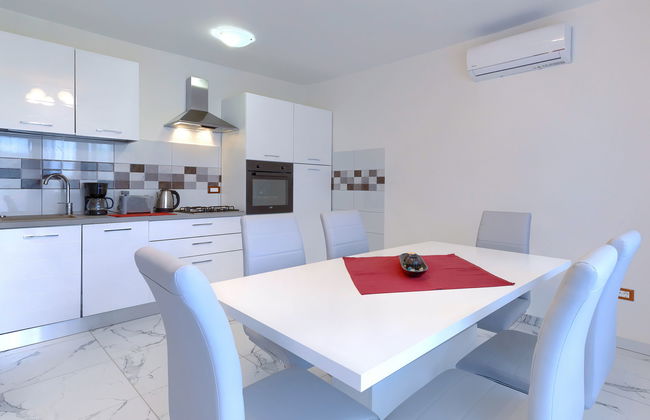 Casa de 6 quartos em Svetvinčenat com piscina privada e jardim - Foto 8