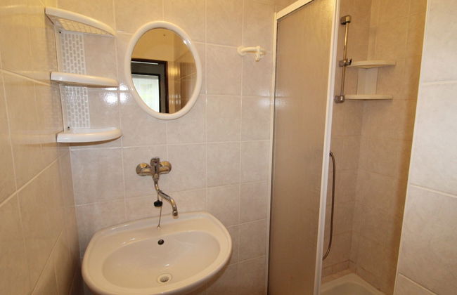 4 bedroom House in Sedlec with private pool and garden - Photo 15