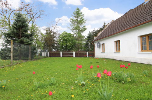 Foto 9 - Casa con 3 camere da letto a Sedlec con piscina privata e giardino