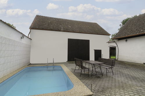 Photo 10 - Maison de 3 chambres à Sedlec avec piscine privée et jardin