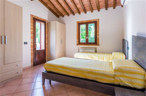 Foto 17 - Apartamento de 2 quartos em Montecatini Val di Cecina com piscina e jardim