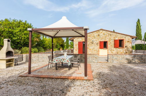 Photo 20 - Appartement de 2 chambres à Montecatini Val di Cecina avec piscine et jardin