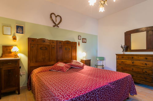 Foto 13 - Appartamento con 2 camere da letto a Bibbona con giardino e vista mare
