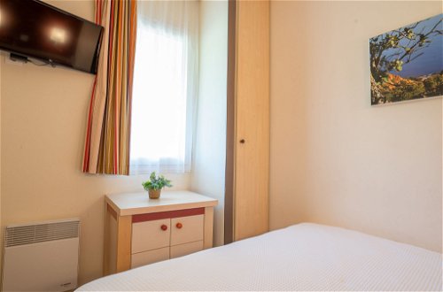 Foto 15 - Apartamento de 1 habitación en Saint-Raphaël con piscina y vistas al mar
