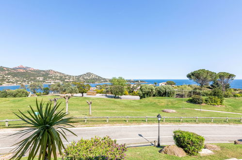 Foto 32 - Appartamento con 1 camera da letto a Saint-Raphaël con piscina e vista mare