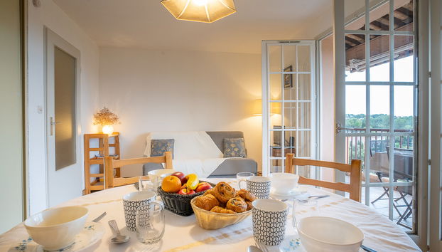 Apartment mit 1 Schlafzimmer in Saint-Raphaël mit schwimmbad und terrasse - Foto 3