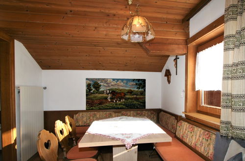 Foto 19 - Appartamento con 4 camere da letto a Hart im Zillertal con vista sulle montagne