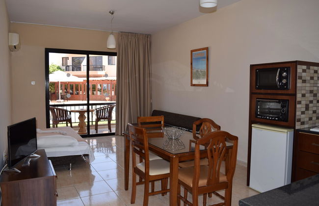 Anna Hotel Apartments - Photo 3