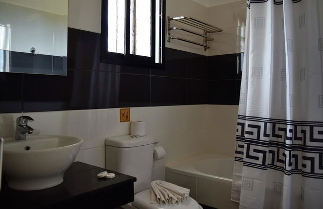 Anna Hotel Apartments - Photo 4