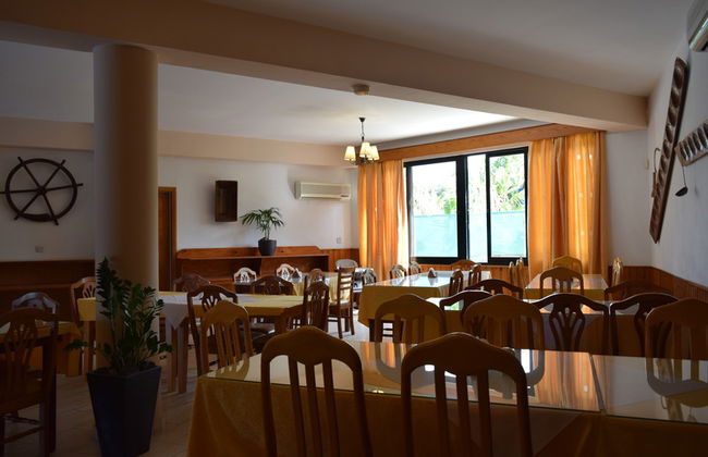 Anna Hotel Apartments - Photo 32