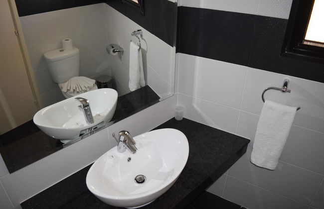 Anna Hotel Apartments - Photo 6