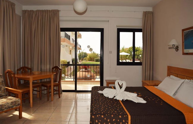Anna Hotel Apartments - Photo 1
