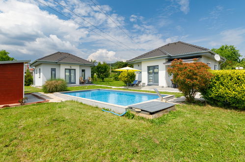 Photo 17 - Maison de 2 chambres à Ábrahámhegy avec piscine privée et vues sur la montagne