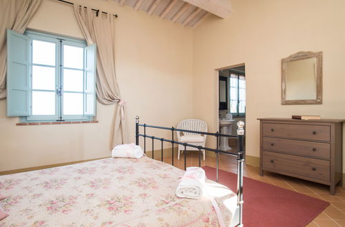 Foto 9 - Appartamento con 2 camere da letto a Trequanda con piscina e giardino