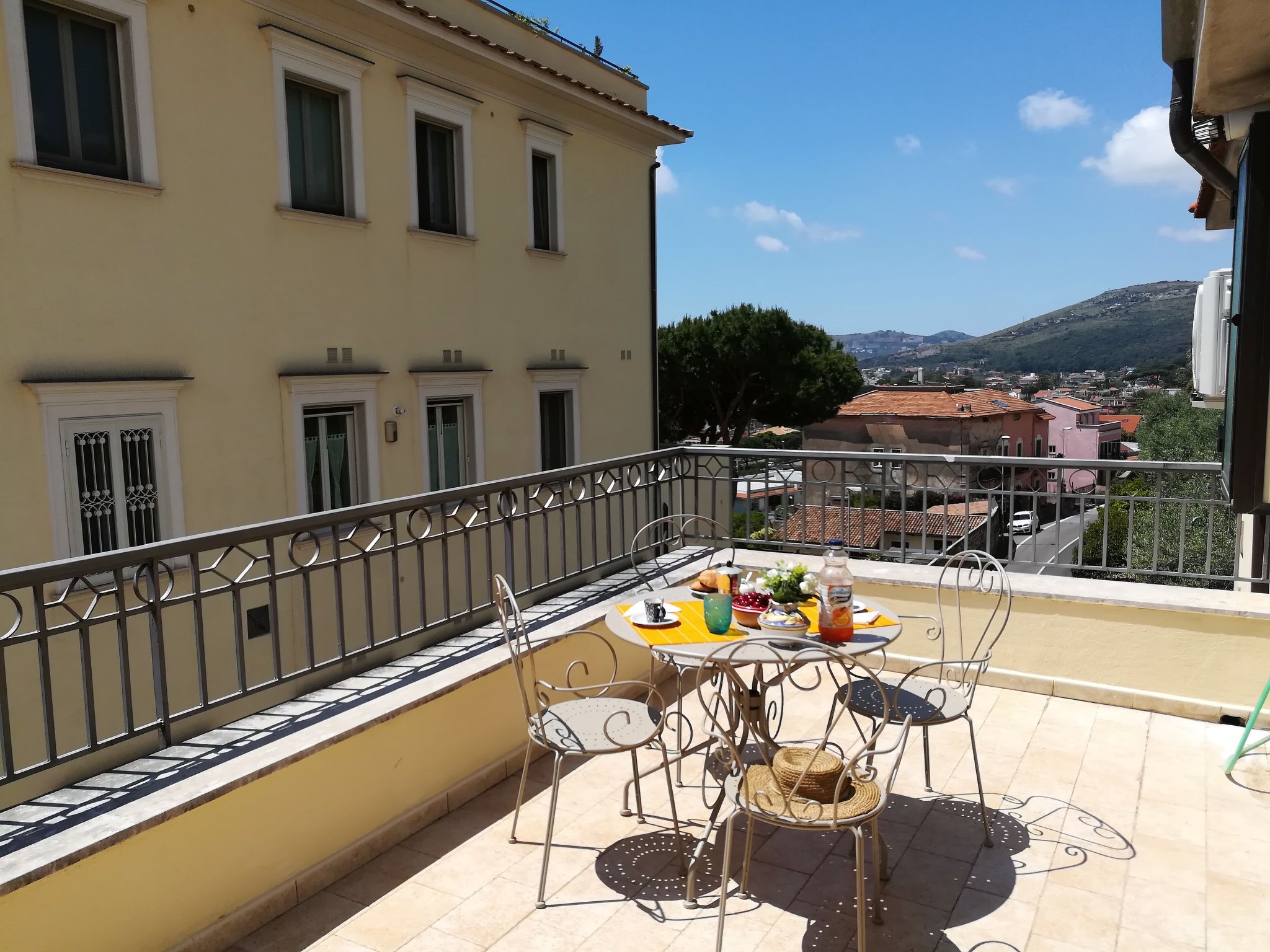 Foto 5 - Apartamento de 2 quartos em Formia com terraço