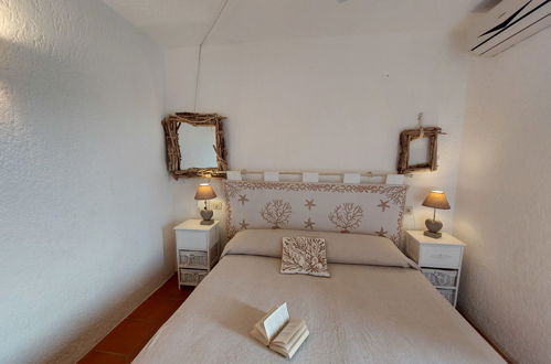 Photo 18 - 1 bedroom Apartment in Olbia with garden and sea view